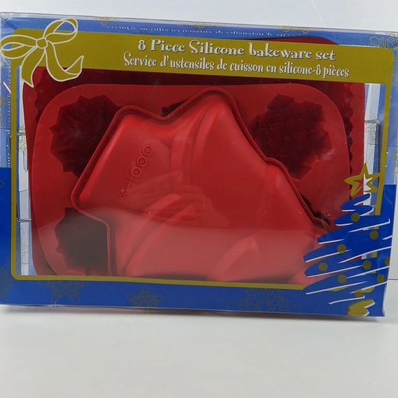 *NIB* 8 Piece Christmas Silicone Bakeware Set - Picture 2 of 9